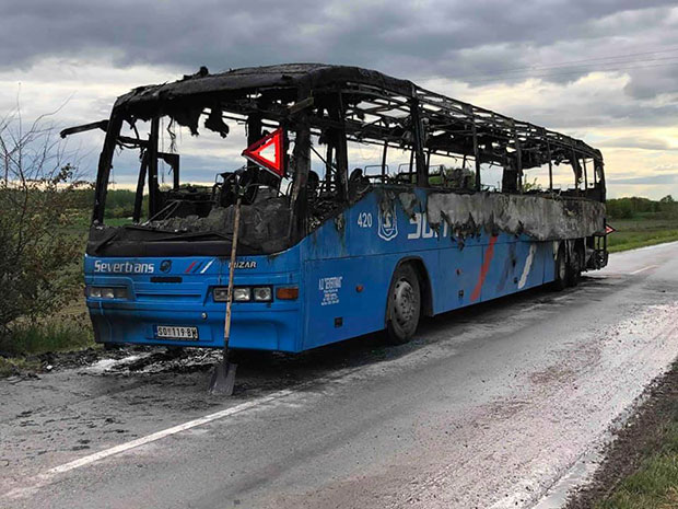 Драма на путу Бачки Моноштор - Сомбор: Изгорео аутобус Севертранса